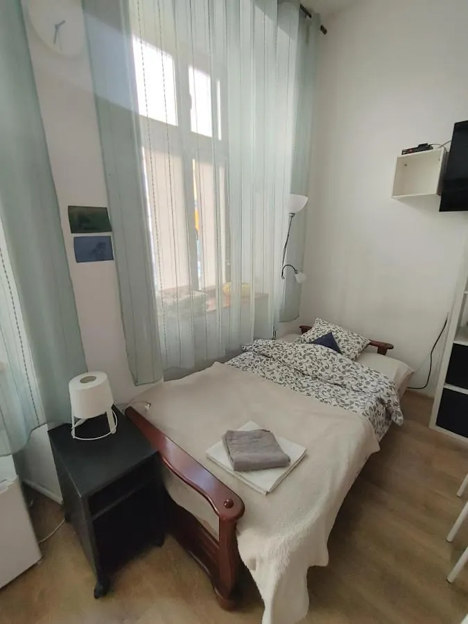 Umbrella Guest Rooms Krakow 0*,